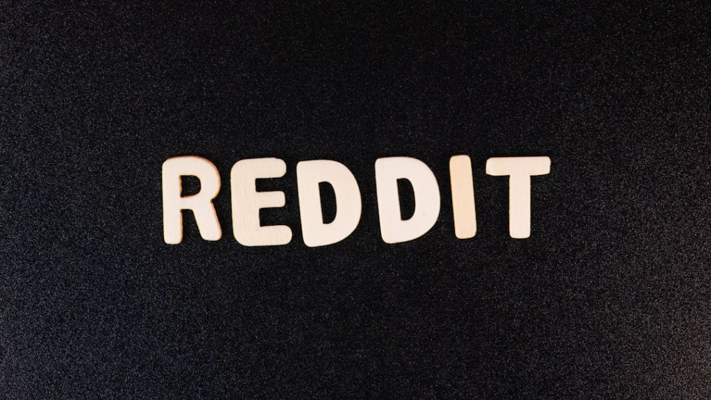 Reddit Ads vs LinkedIn Ads : quel levier pour cibler les profils tech et B2B ?